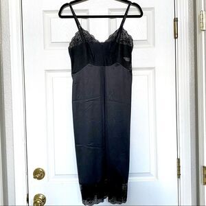 Vintage Vanity Fair Black Lace Full Slip, Size 32